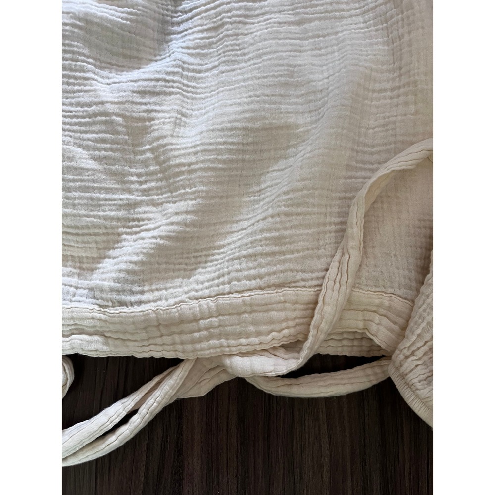 Pokoloko Cotton Gauze Balloon Sleeve V-Neck Wrap Top Top in Cream size OS - Picture 5 of 13